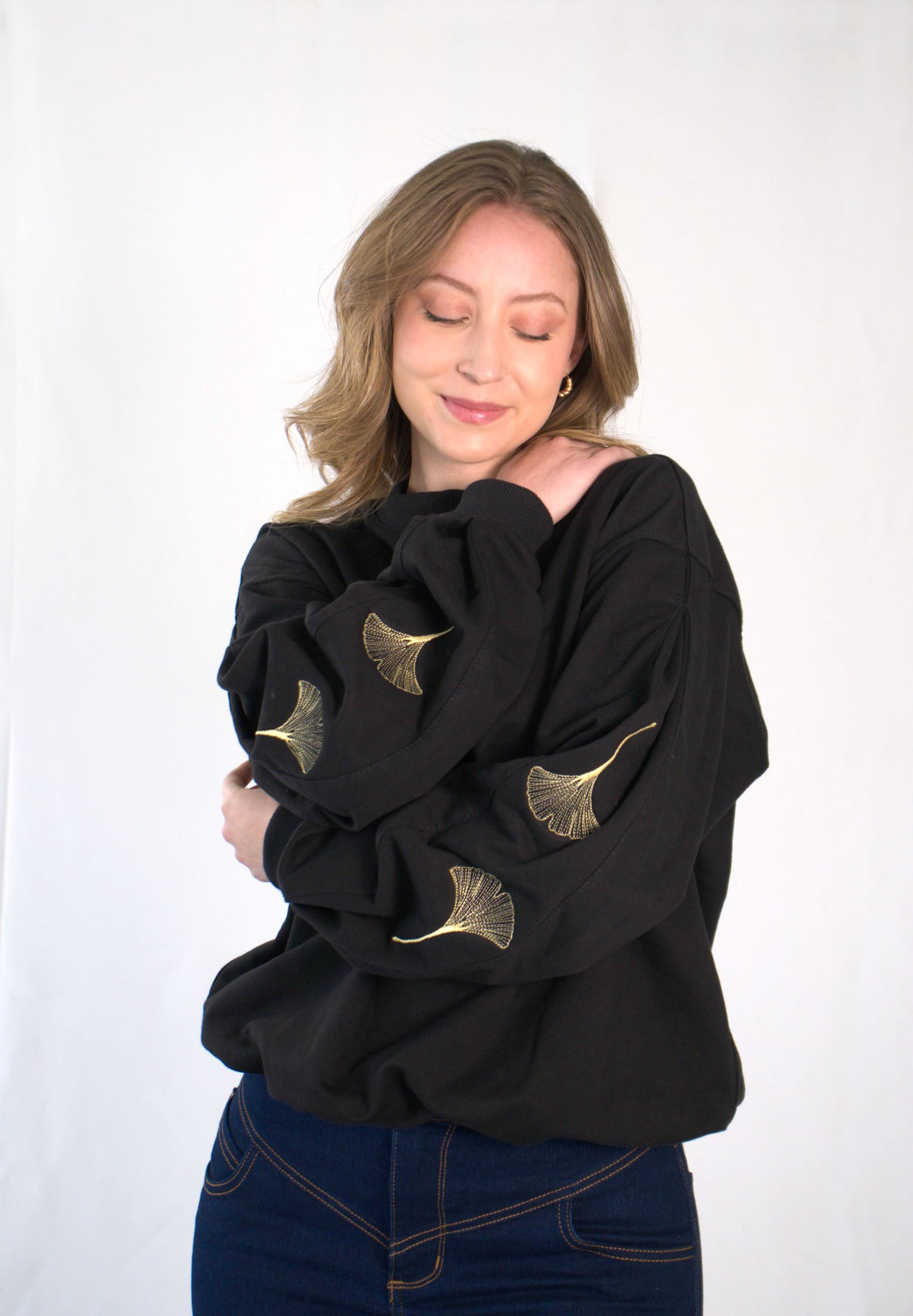 Crewneck Gingko Biloba Negro